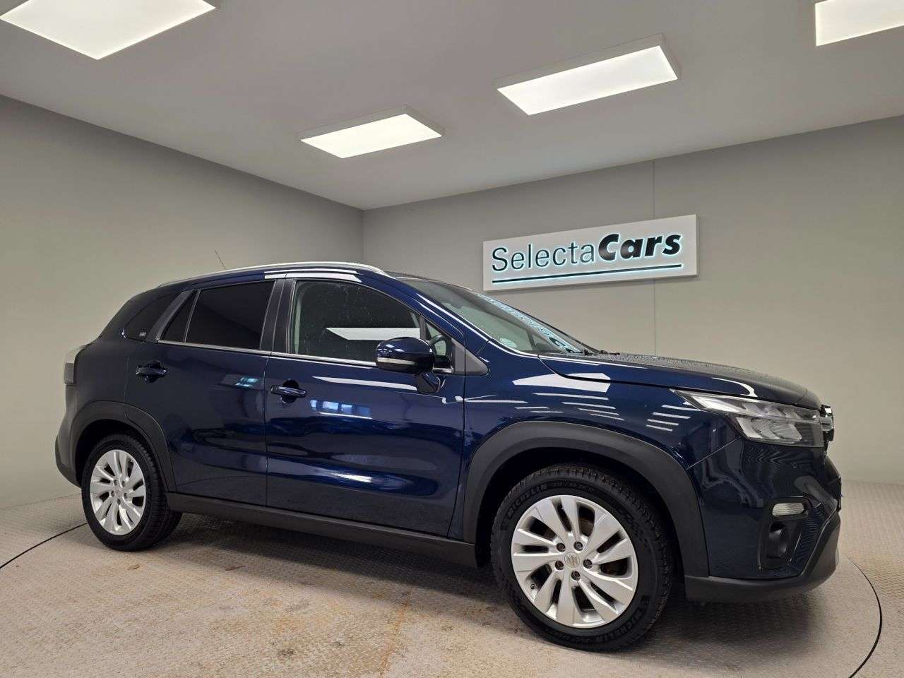 A 2023 SUZUKI S-CROSS 1.4 Boosterjet MHEV Motion SUV 5dr Petrol Hybrid Manual Euro 6 (s/s) (129 p A 2023 SUZUKI S-CROSS 1.4 Boosterjet MHEV Motion SUV 5dr Petrol Hybrid Manual Euro 6 (s/s) (129 p