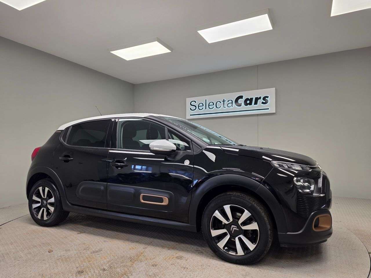 A 2022 CITROEN C3 1.2 PureTech C-Series Edition Hatchback 5dr Petrol Manual Euro 6 (s/s) (83 A 2022 CITROEN C3 1.2 PureTech C-Series Edition Hatchback 5dr Petrol Manual Euro 6 (s/s) (83