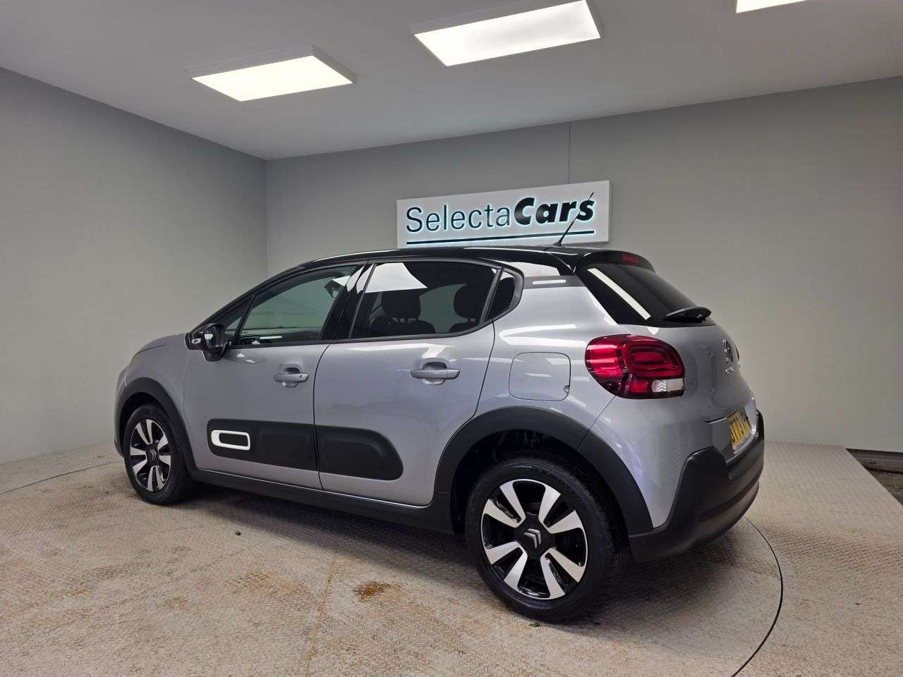 A 2023 CITROEN C3 1.2 PureTech PLUS Hatchback 5dr Petrol Manual Euro 6 (s/s) (83 ps) A 2023 CITROEN C3 1.2 PureTech PLUS Hatchback 5dr Petrol Manual Euro 6 (s/s) (83 ps)