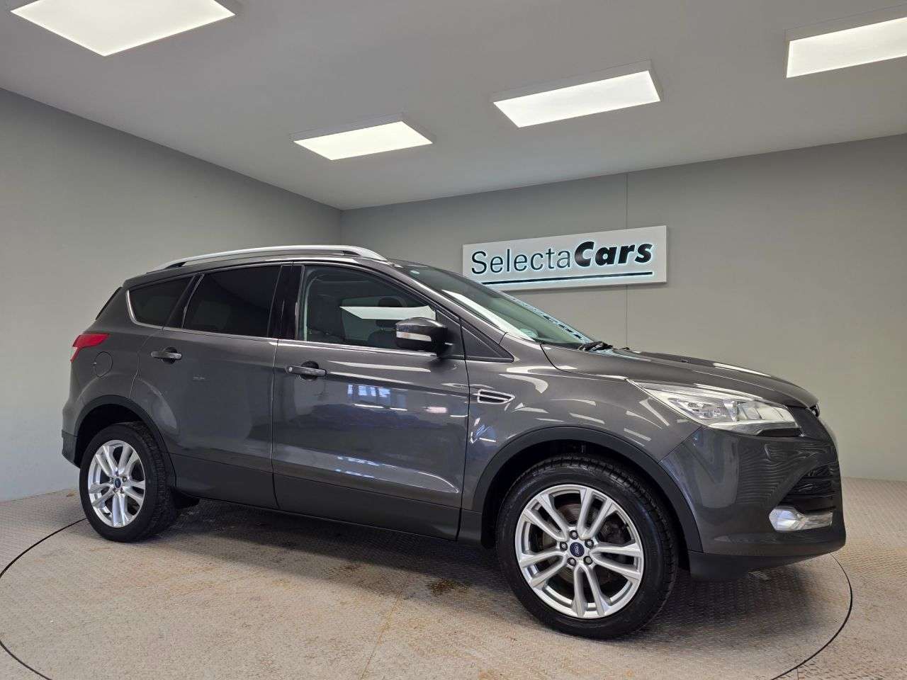 A 2016 FORD KUGA 2.0 TDCi Titanium X Sport SUV 5dr Diesel Manual AWD Euro 6 (s/s) (180 ps) A 2016 FORD KUGA 2.0 TDCi Titanium X Sport SUV 5dr Diesel Manual AWD Euro 6 (s/s) (180 ps)