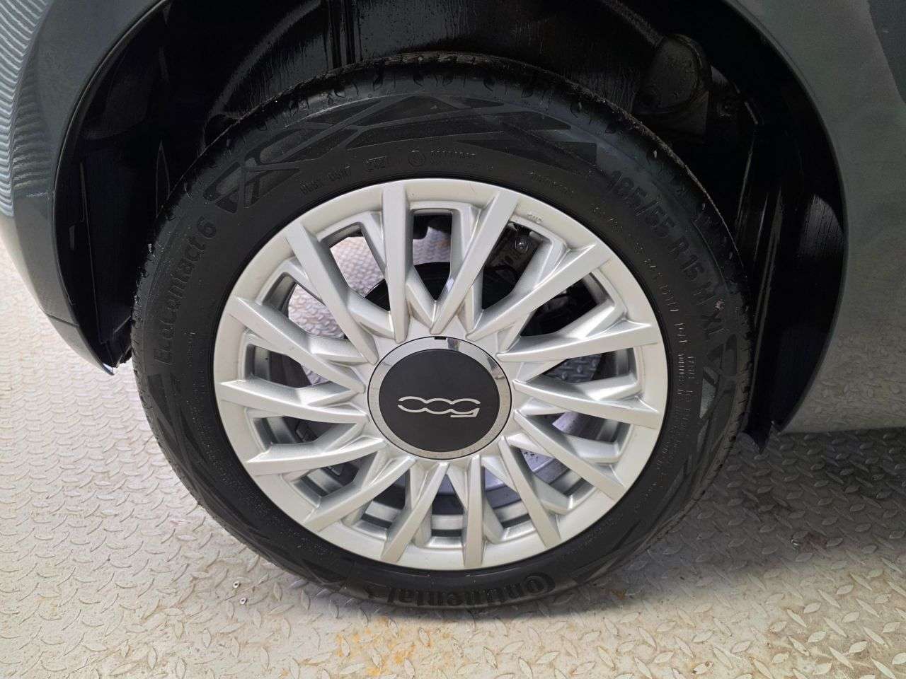 2021 FIAT 500 2021 FIAT 500