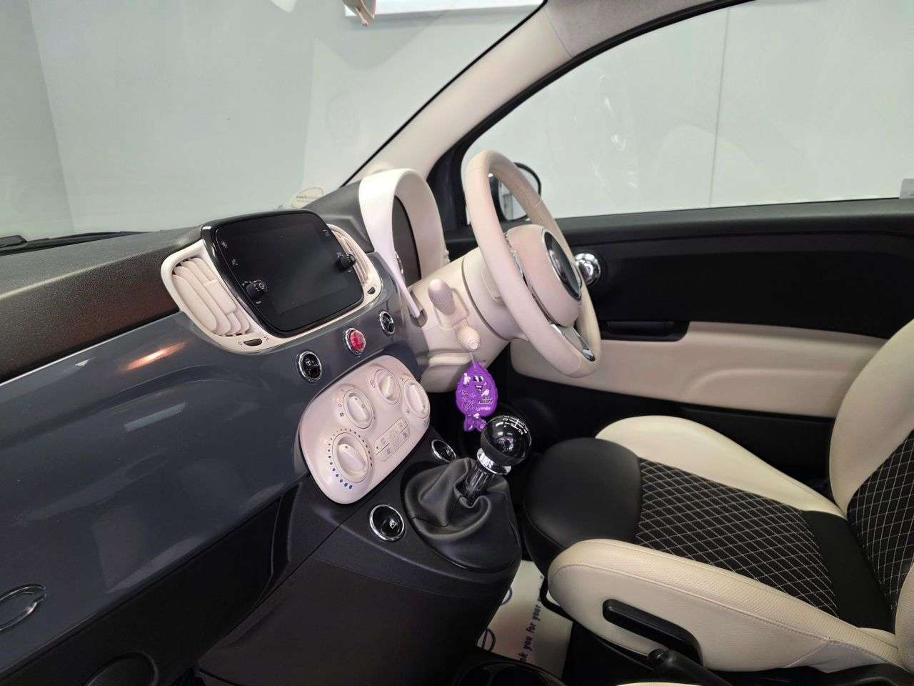 2021 FIAT 500 2021 FIAT 500