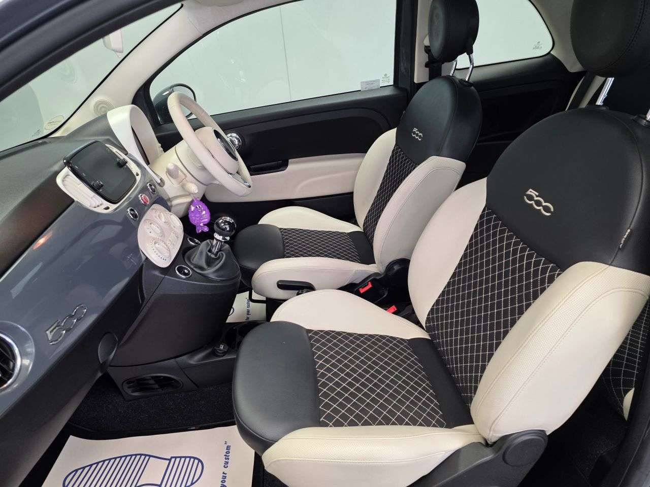 2021 FIAT 500 2021 FIAT 500