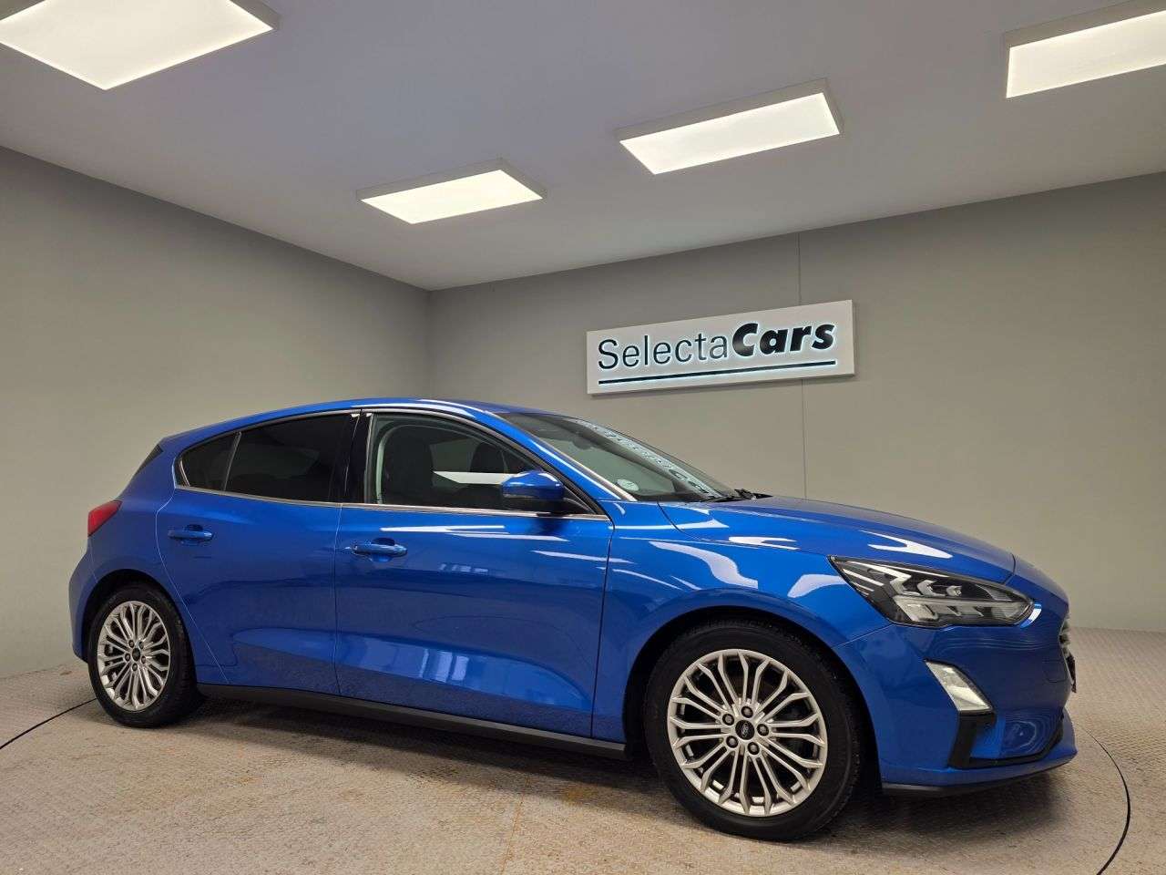 A 2021 FORD FOCUS 1.0T EcoBoost MHEV Titanium X Edition Hatchback 5dr Petrol Manual Euro 6 (s A 2021 FORD FOCUS 1.0T EcoBoost MHEV Titanium X Edition Hatchback 5dr Petrol Manual Euro 6 (s