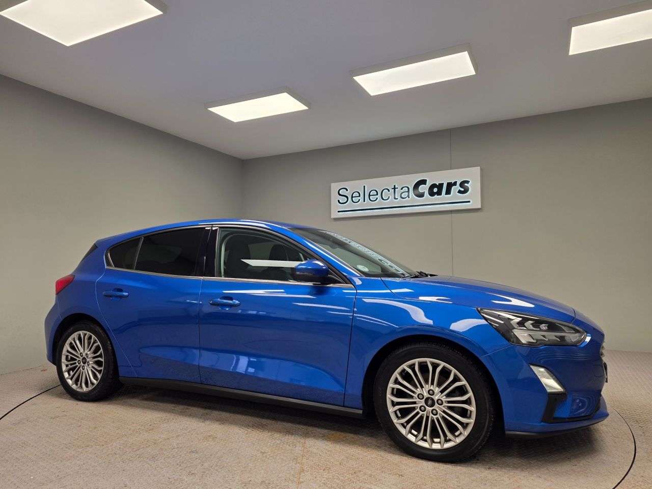 A 2021 FORD FOCUS 1.0T EcoBoost MHEV Titanium X Edition Hatchback 5dr Petrol Manual Euro 6 (s A 2021 FORD FOCUS 1.0T EcoBoost MHEV Titanium X Edition Hatchback 5dr Petrol Manual Euro 6 (s