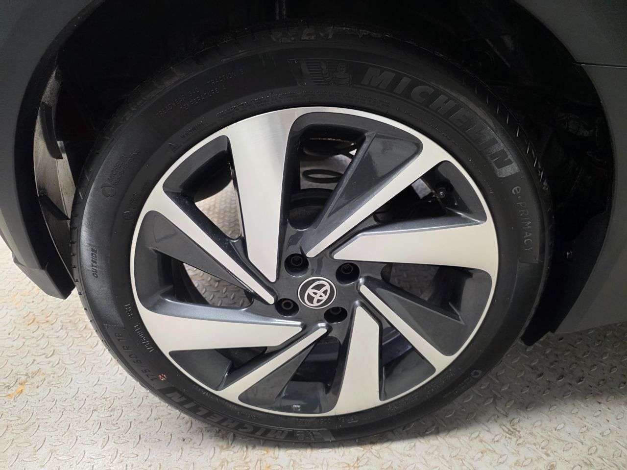 2023 TOYOTA AYGO X 2023 TOYOTA AYGO X