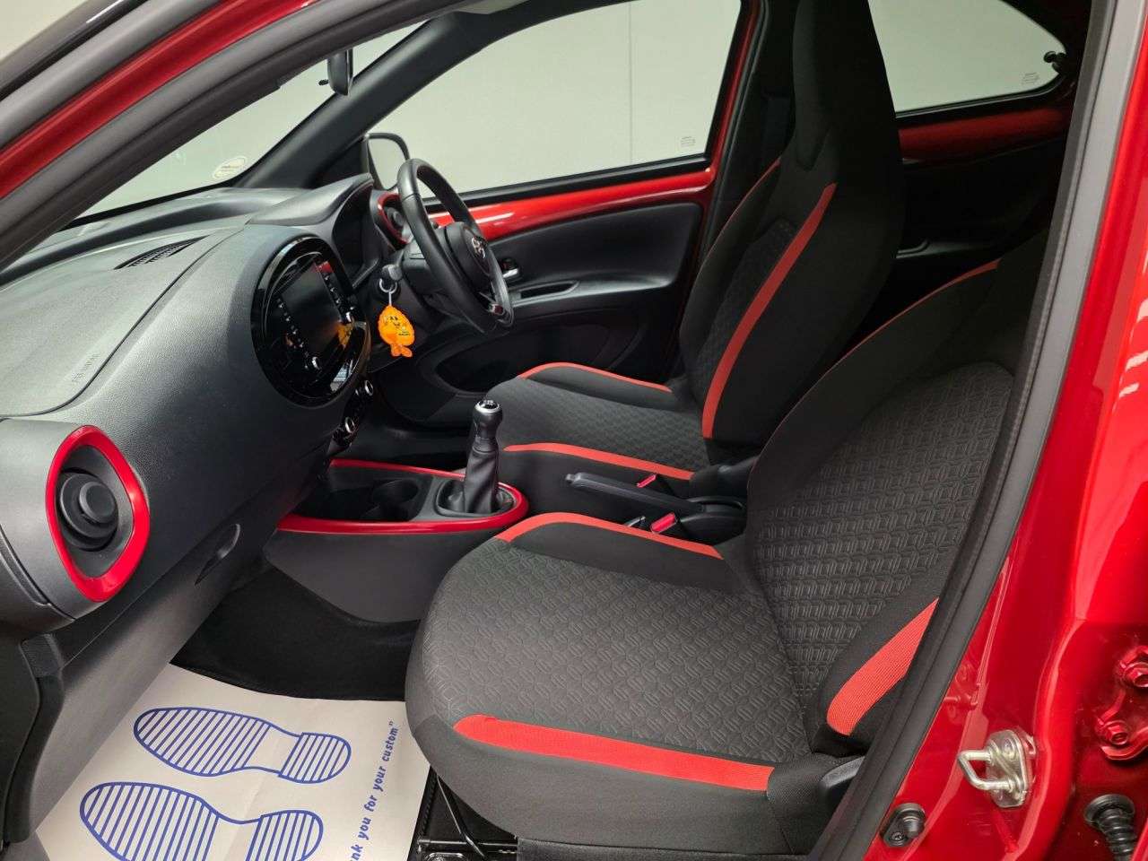 2023 TOYOTA AYGO X 2023 TOYOTA AYGO X