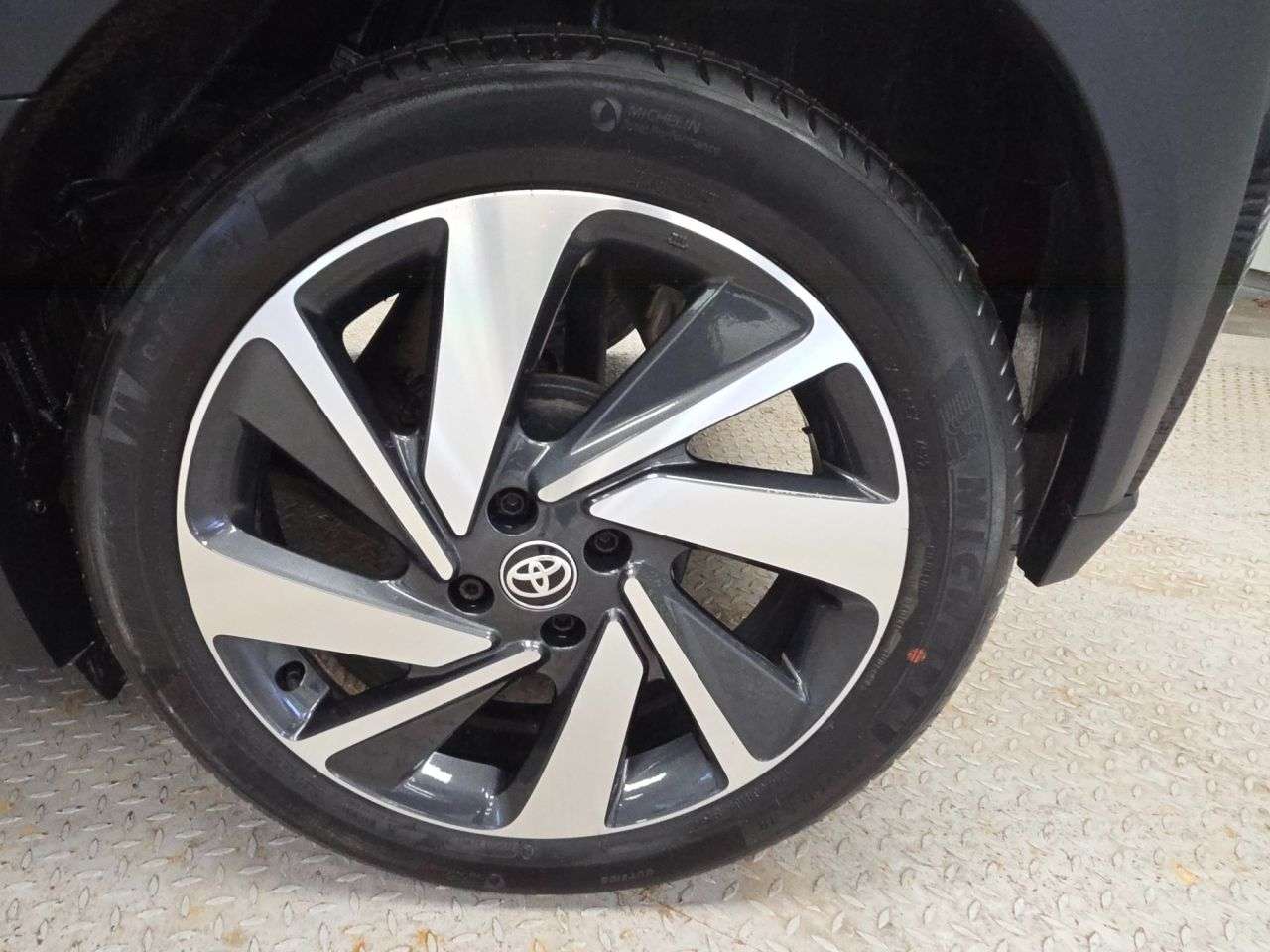 2023 TOYOTA AYGO X 2023 TOYOTA AYGO X