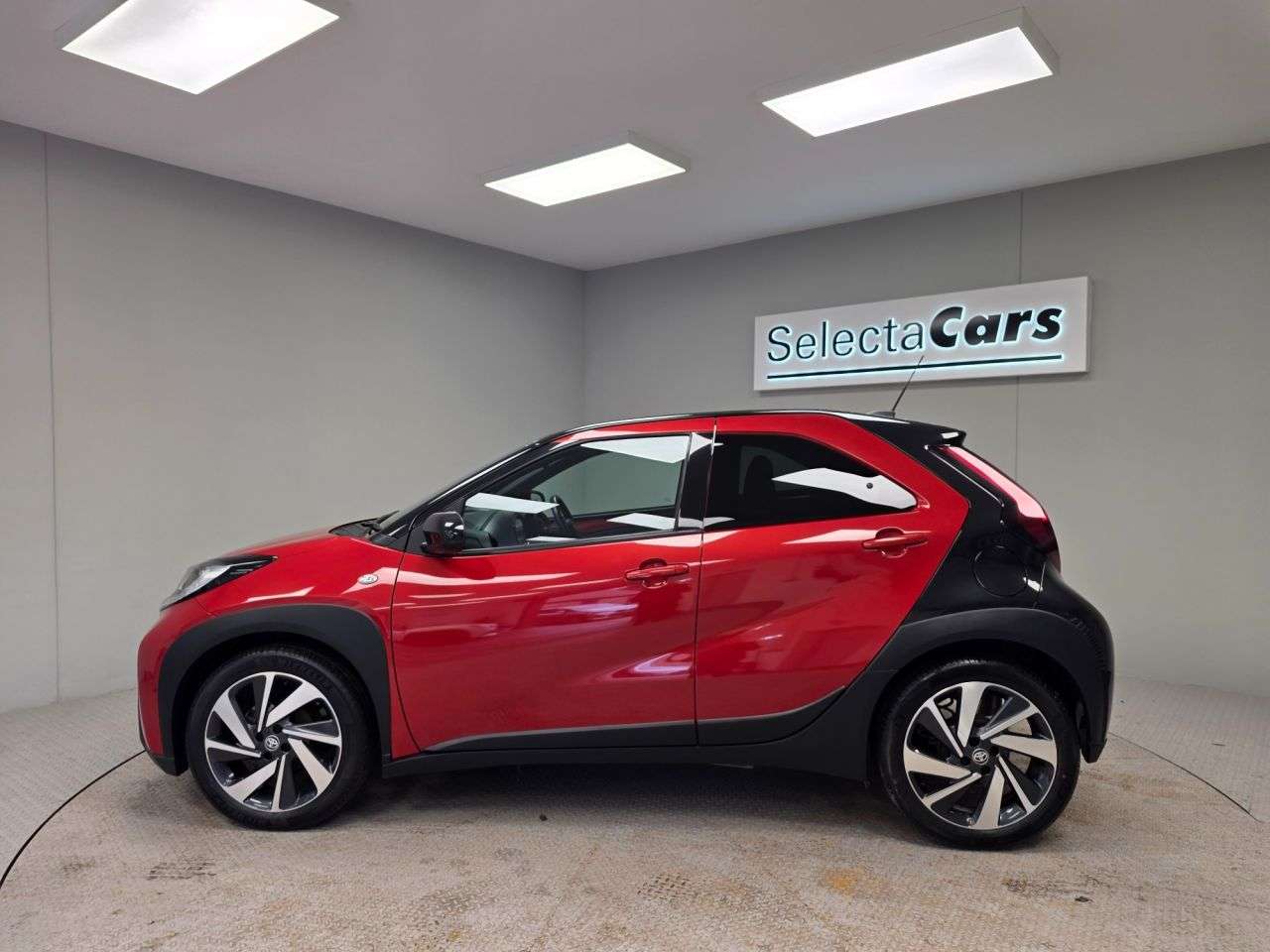 2023 TOYOTA AYGO X 2023 TOYOTA AYGO X