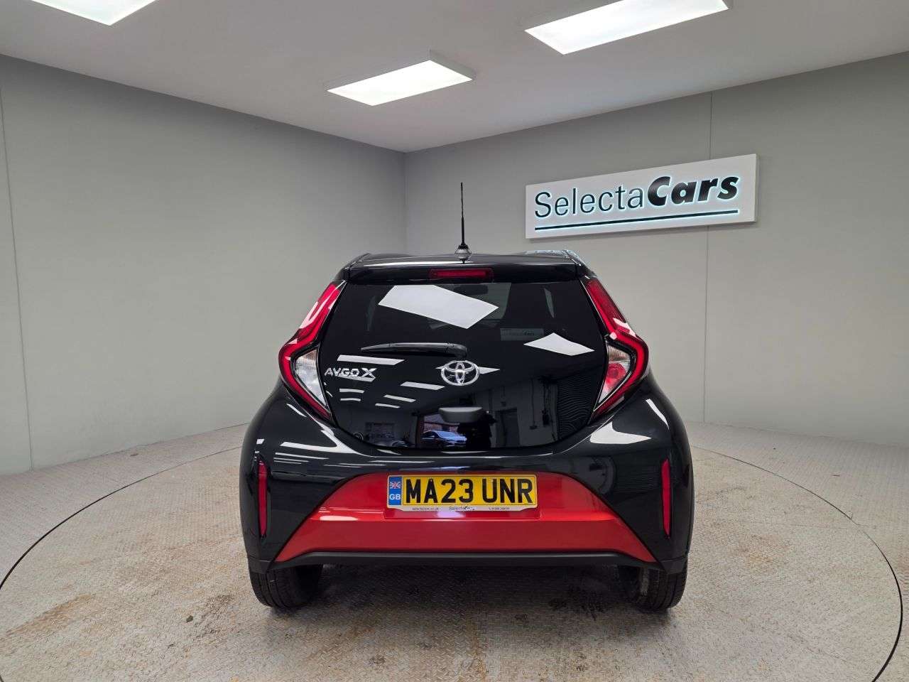 2023 TOYOTA AYGO X 2023 TOYOTA AYGO X