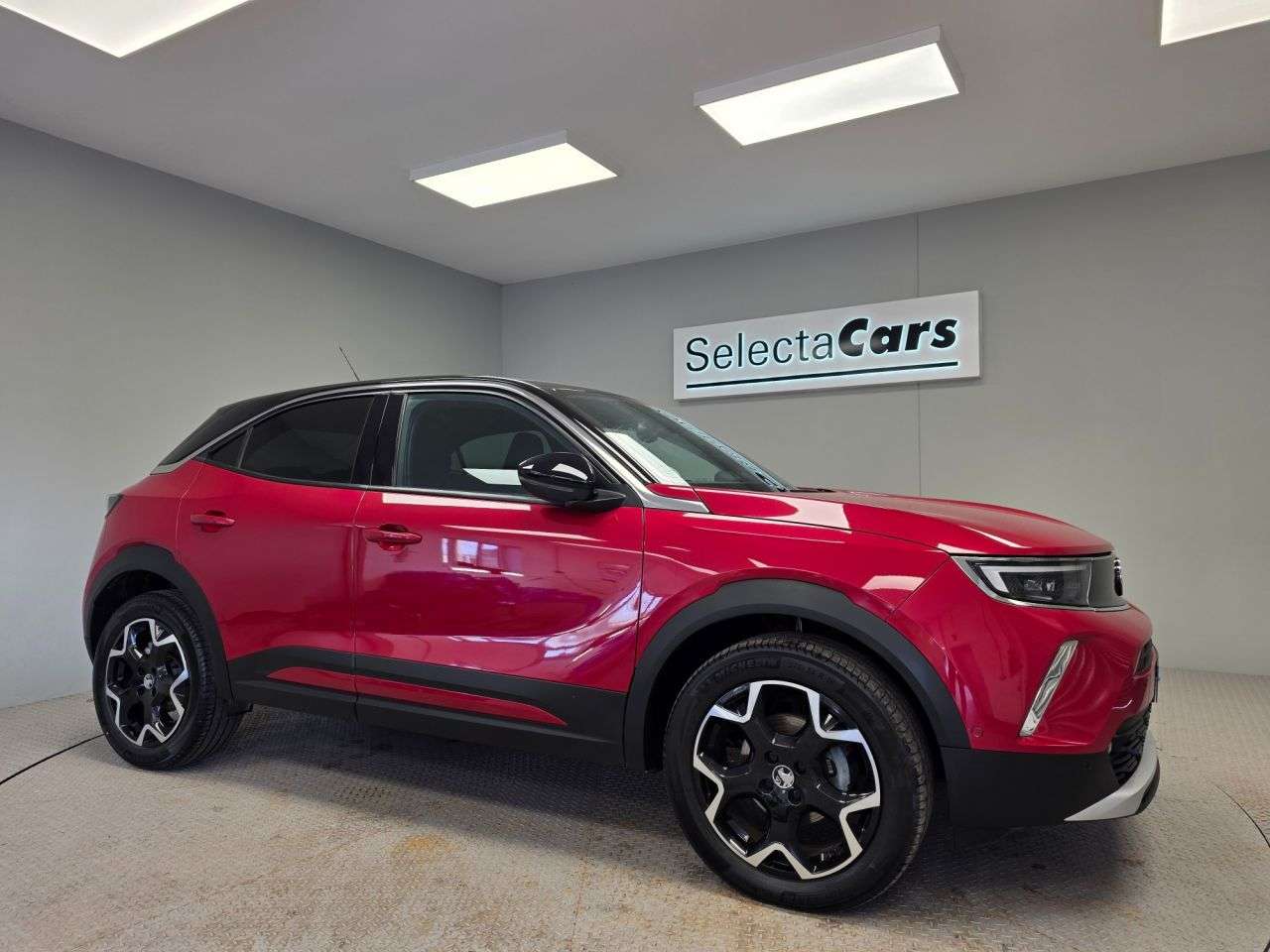 A 2021 VAUXHALL MOKKA 1.2 Turbo Ultimate Nav SUV 5dr Petrol Auto Euro 6 (s/s) (130 ps) A 2021 VAUXHALL MOKKA 1.2 Turbo Ultimate Nav SUV 5dr Petrol Auto Euro 6 (s/s) (130 ps)
