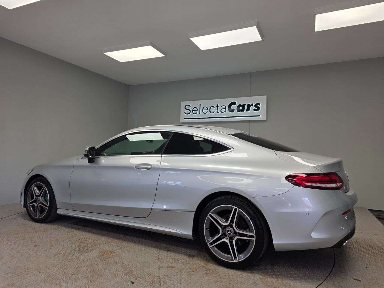 A 2019 MERCEDES-BENZ C-CLASS 2.0 C220d AMG Line Coupe 2dr Diesel G-Tronic+ Euro 6 (s/s) (194 ps) A 2019 MERCEDES-BENZ C-CLASS 2.0 C220d AMG Line Coupe 2dr Diesel G-Tronic+ Euro 6 (s/s) (194 ps)