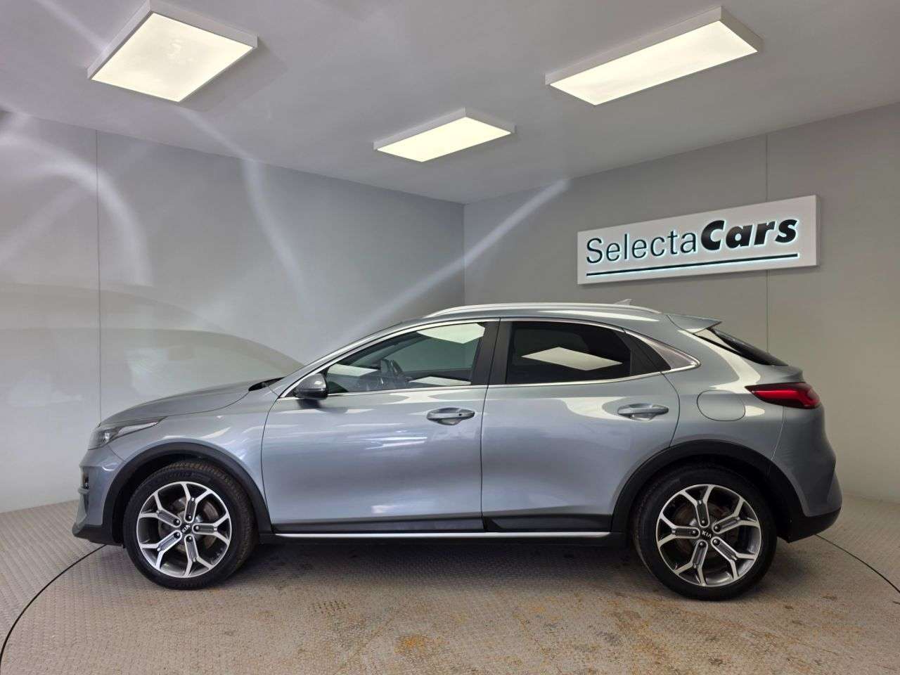 2020 KIA XCEED 2020 KIA XCEED