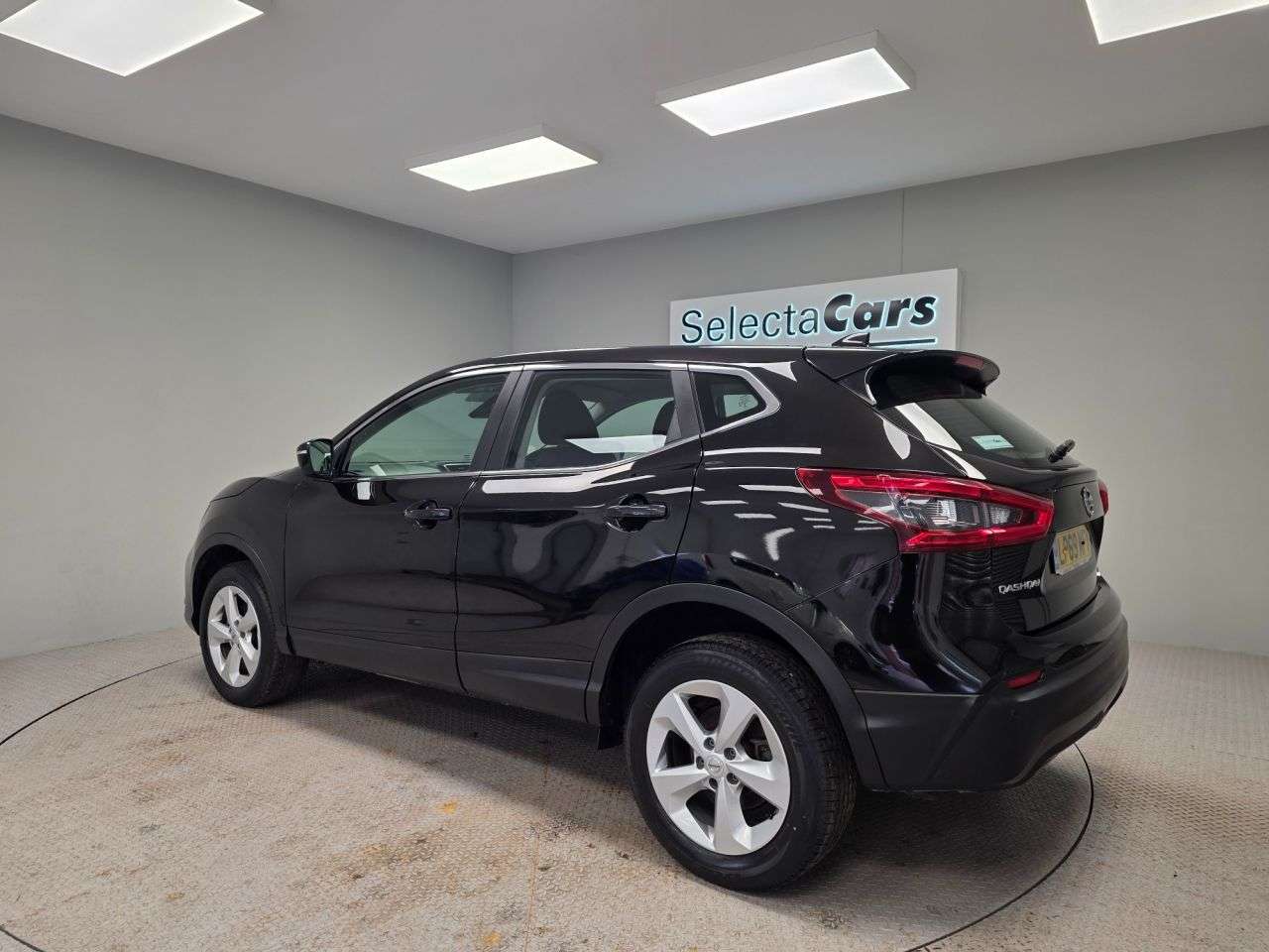 A 2019 NISSAN QASHQAI 1.3 DIG-T Acenta Premium SUV 5dr Petrol Manual Euro 6 (s/s) (140 ps) A 2019 NISSAN QASHQAI 1.3 DIG-T Acenta Premium SUV 5dr Petrol Manual Euro 6 (s/s) (140 ps)