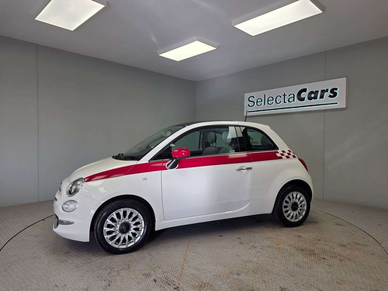 2017 FIAT 500 2017 FIAT 500
