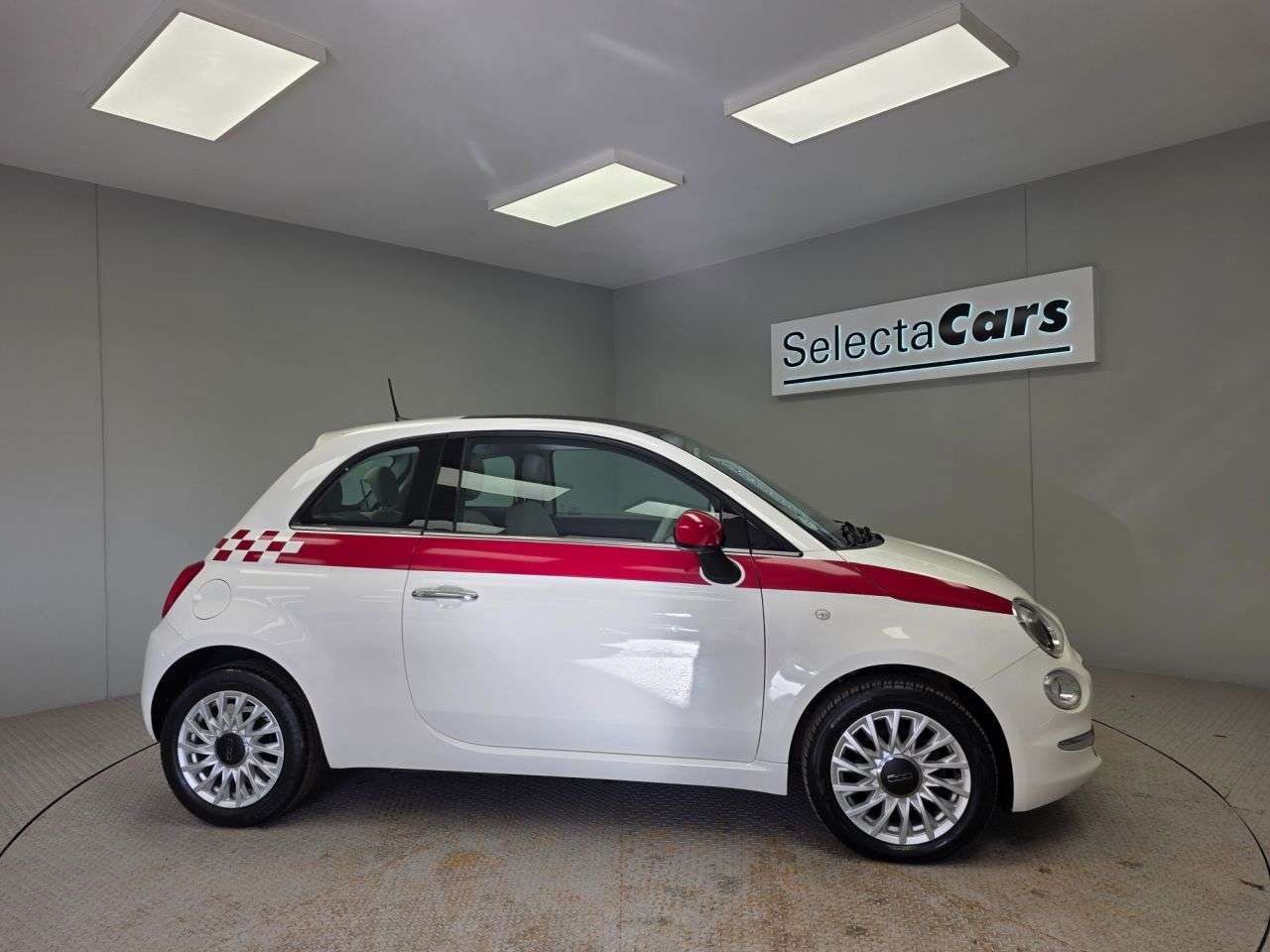 2017 FIAT 500 2017 FIAT 500