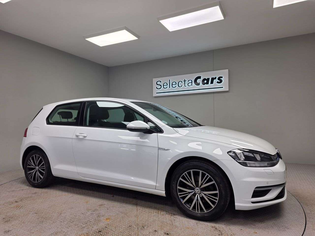 2018 VOLKSWAGEN GOLF 2018 VOLKSWAGEN GOLF