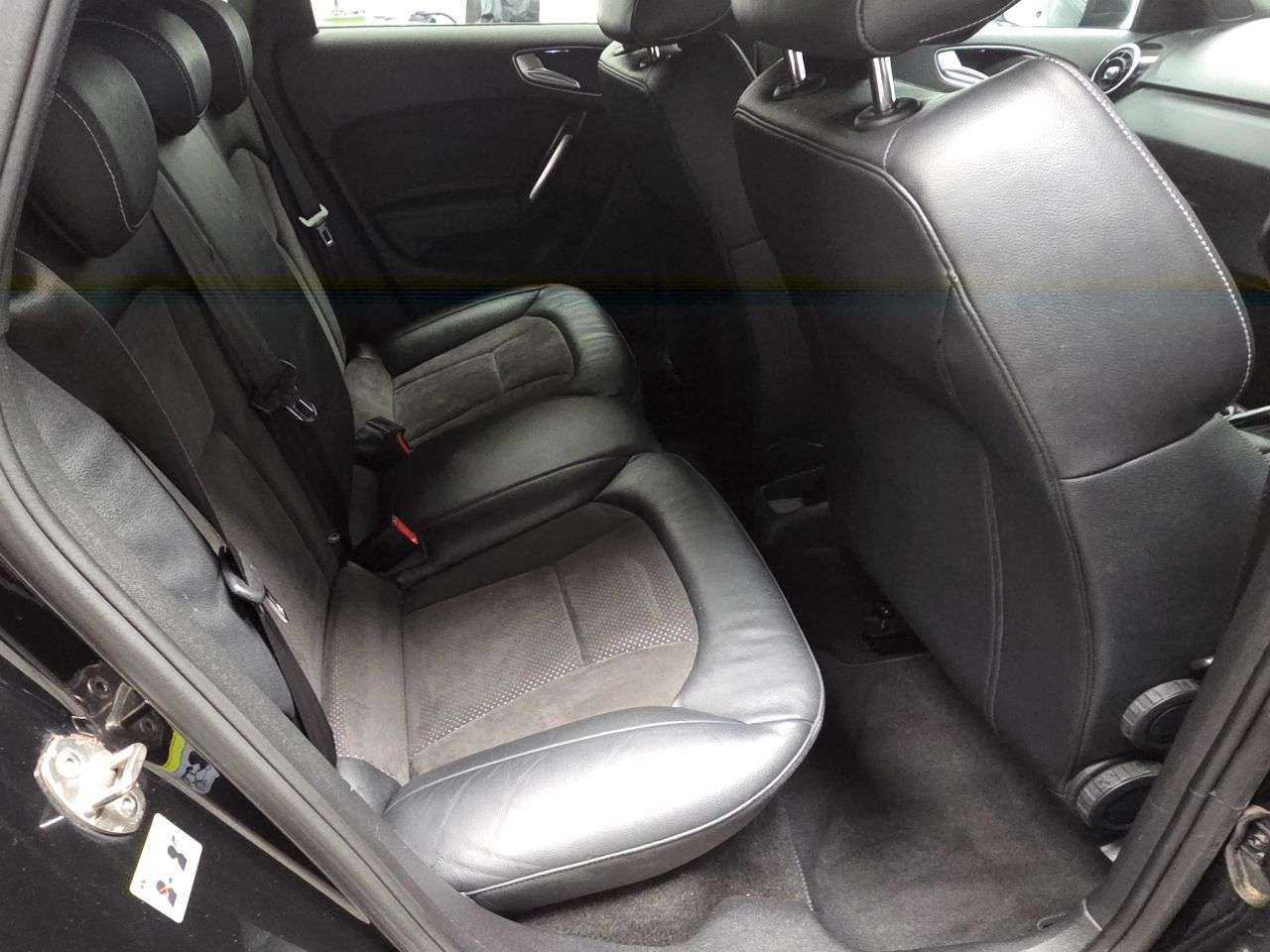 2017 AUDI A1 2017 AUDI A1