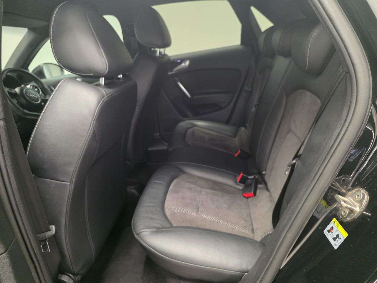 2017 AUDI A1 2017 AUDI A1