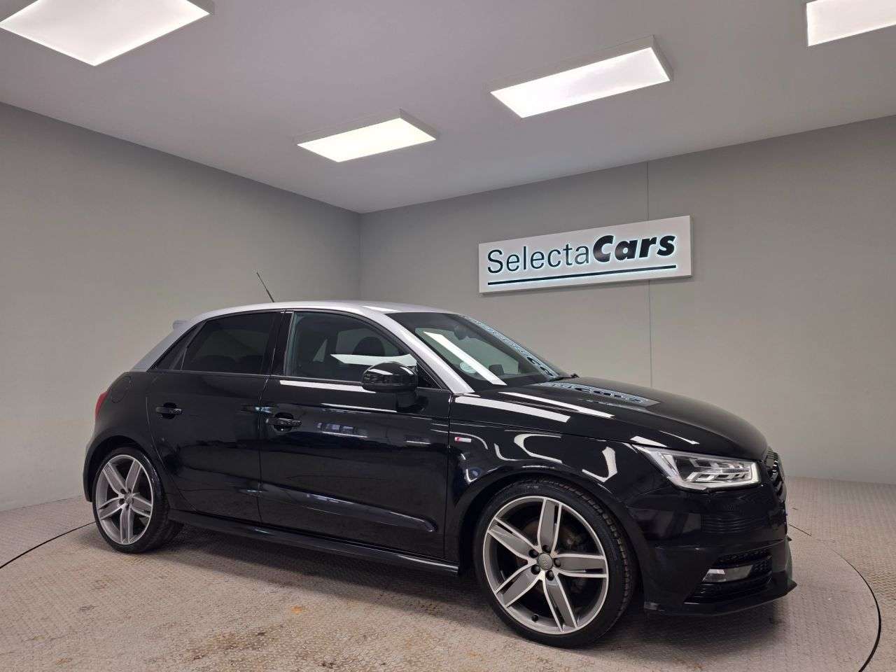 2017 AUDI A1 2017 AUDI A1