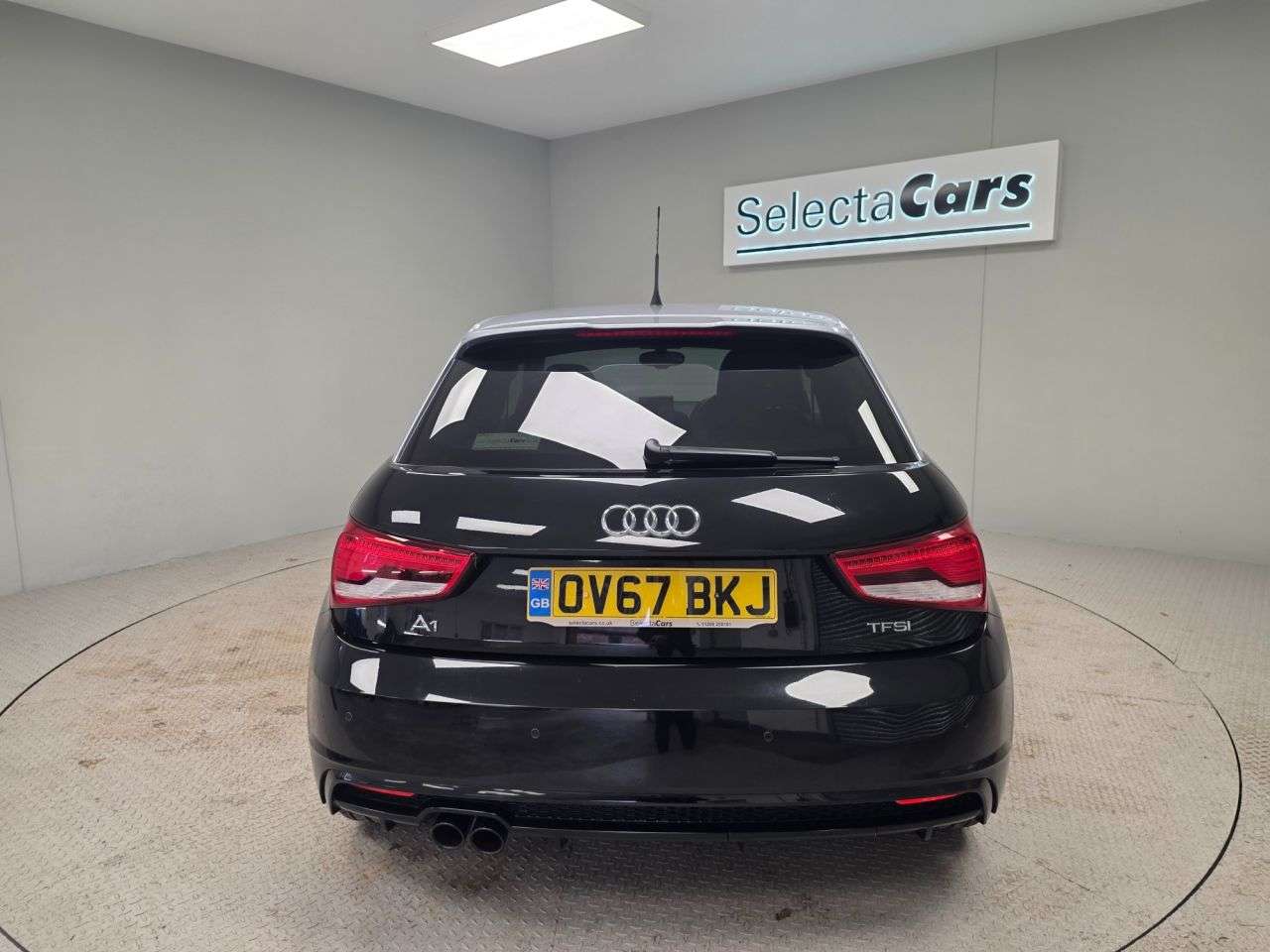 2017 AUDI A1 2017 AUDI A1
