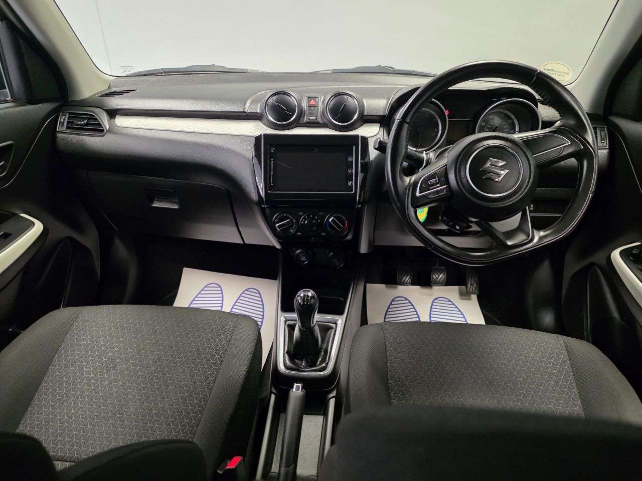 2017 SUZUKI SWIFT 2017 SUZUKI SWIFT