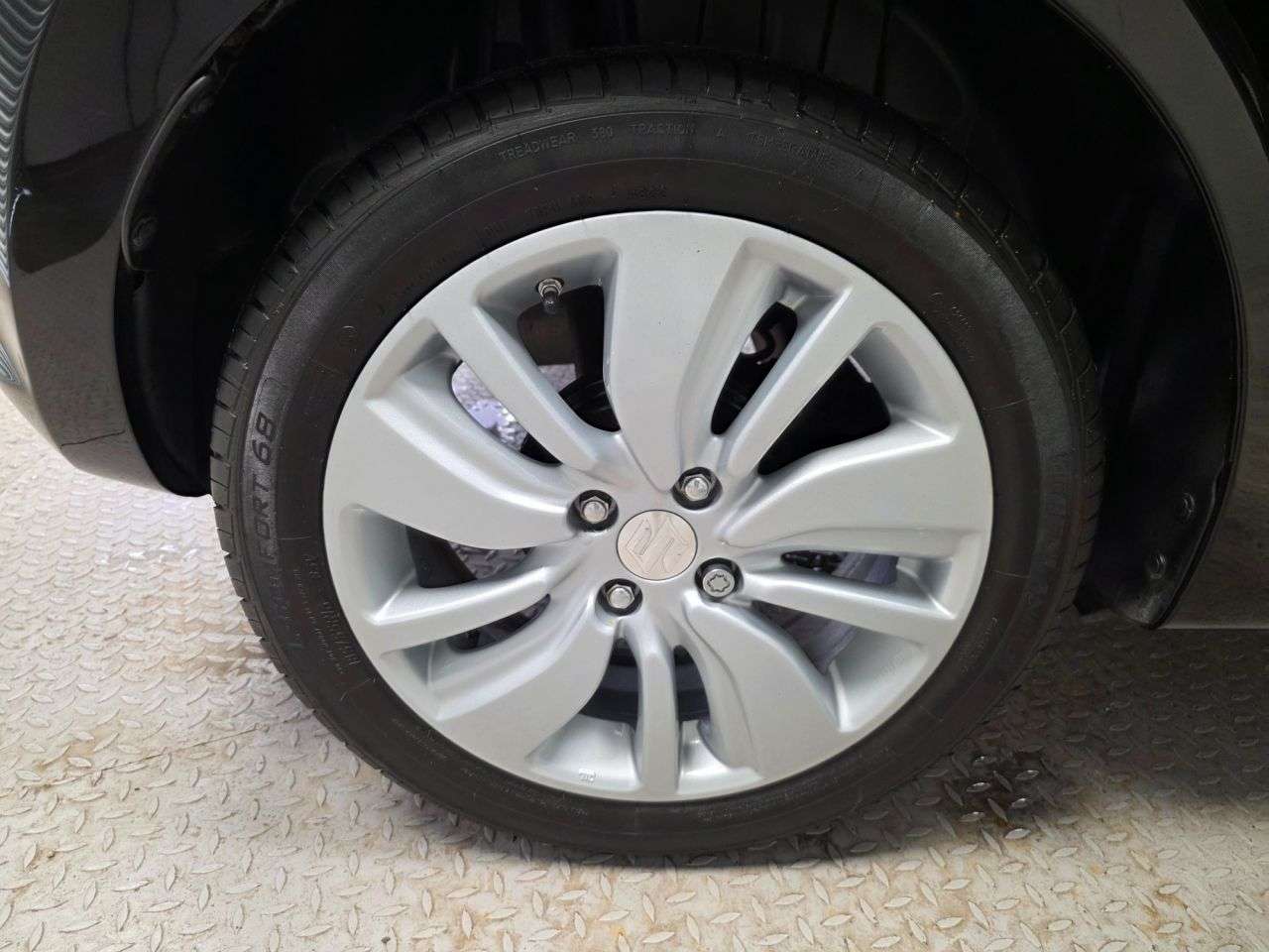 2017 SUZUKI SWIFT 2017 SUZUKI SWIFT