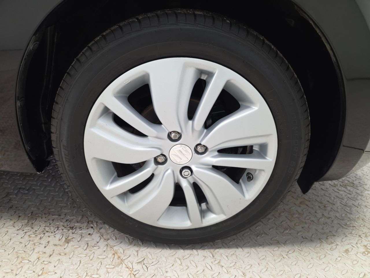 2017 SUZUKI SWIFT 2017 SUZUKI SWIFT