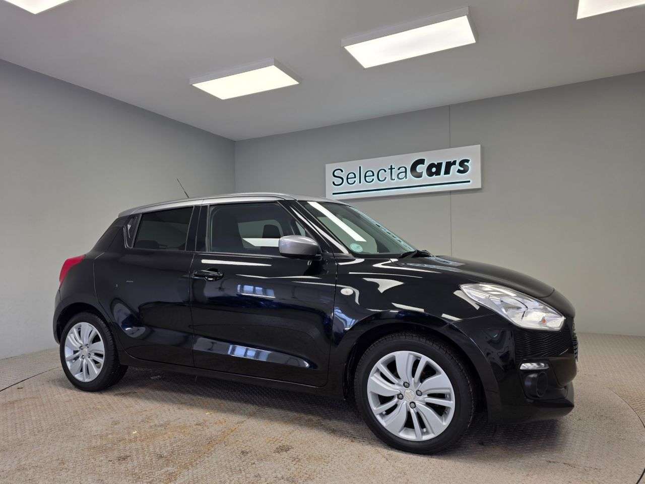 2017 SUZUKI SWIFT 2017 SUZUKI SWIFT