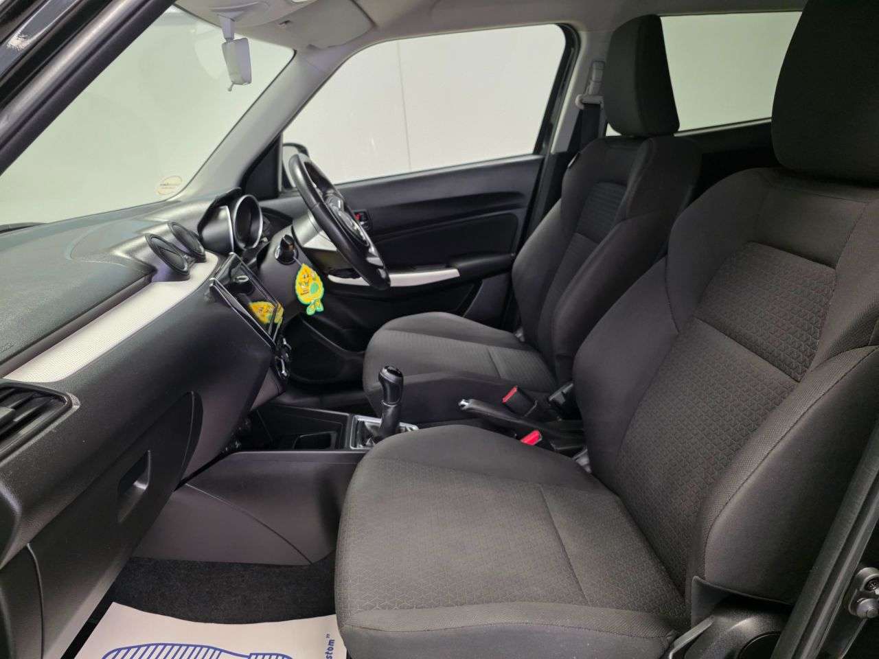 2017 SUZUKI SWIFT 2017 SUZUKI SWIFT