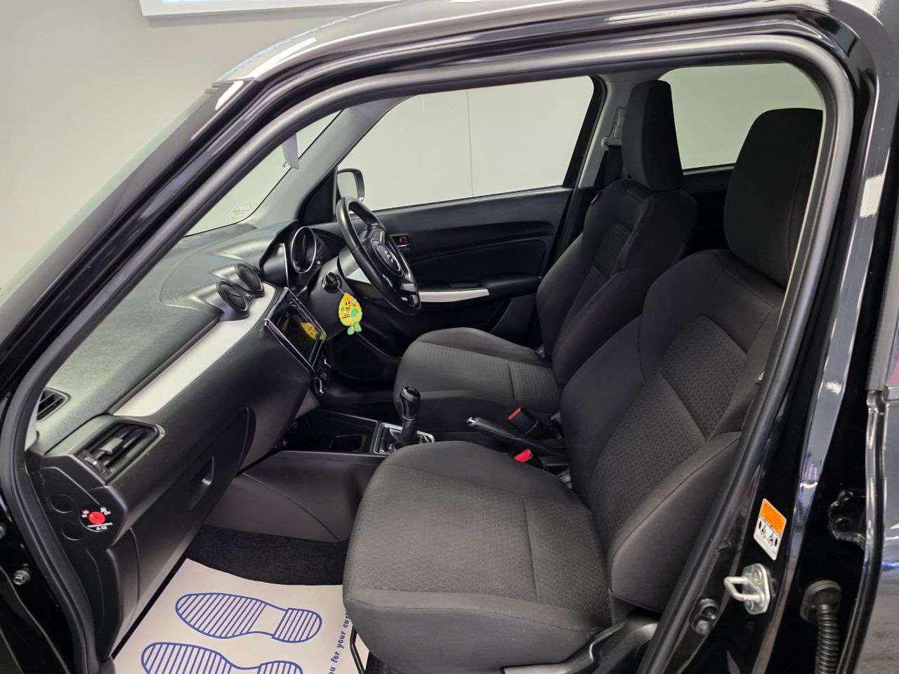 2017 SUZUKI SWIFT 2017 SUZUKI SWIFT