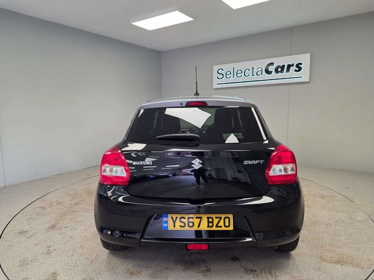 2017 SUZUKI SWIFT 2017 SUZUKI SWIFT