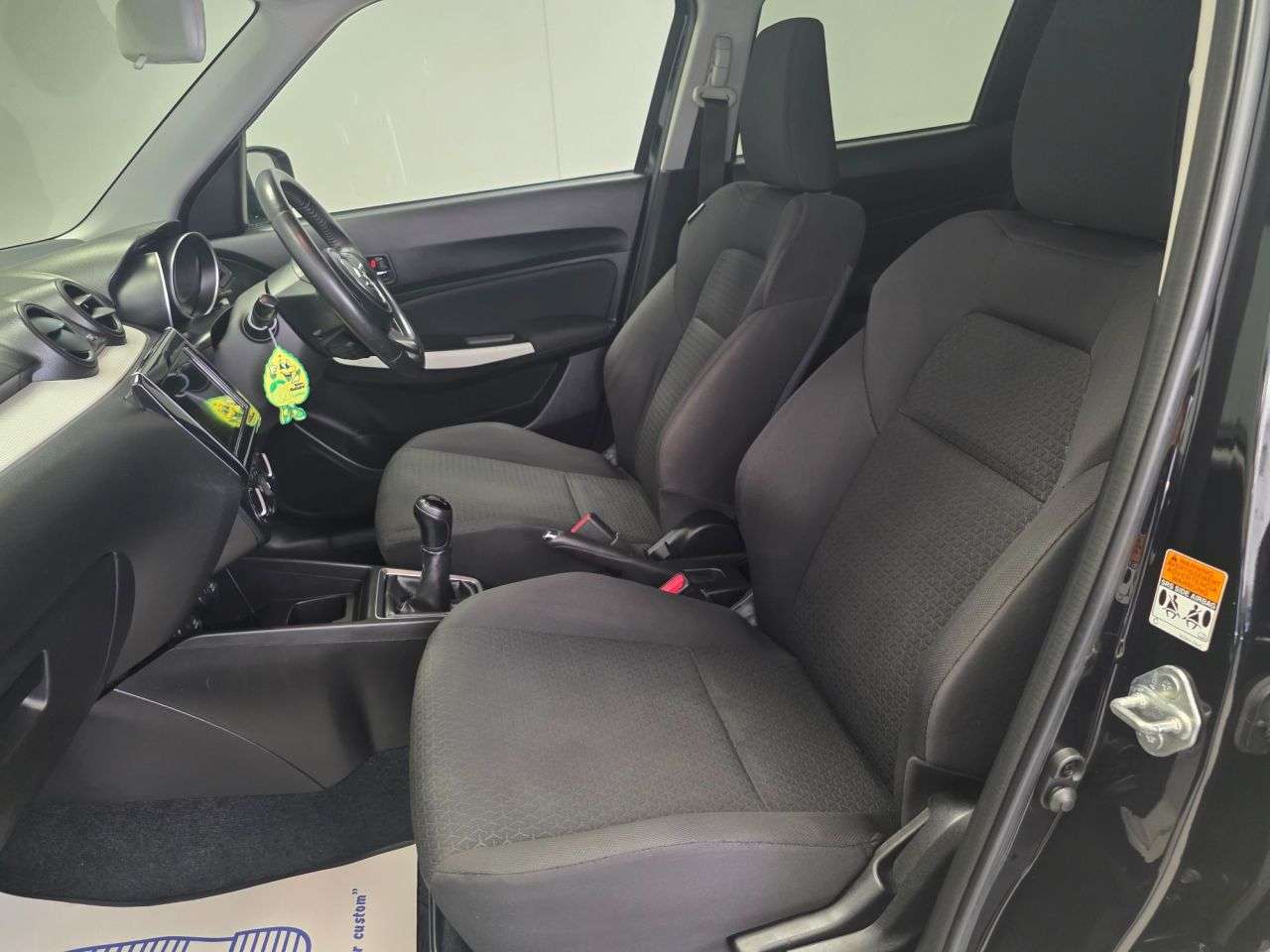 2017 SUZUKI SWIFT 2017 SUZUKI SWIFT