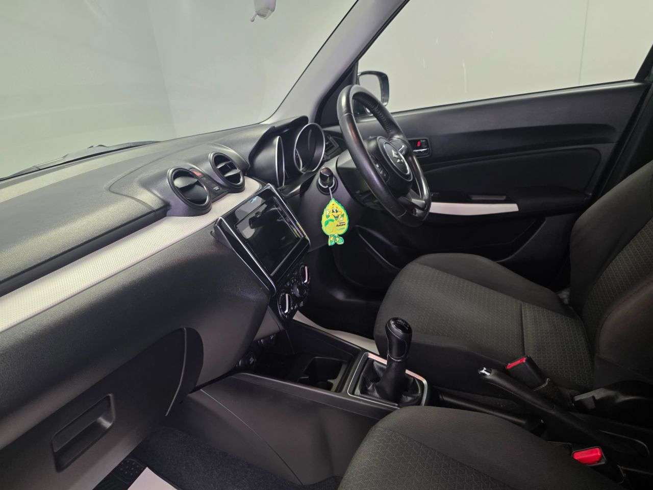 2017 SUZUKI SWIFT 2017 SUZUKI SWIFT