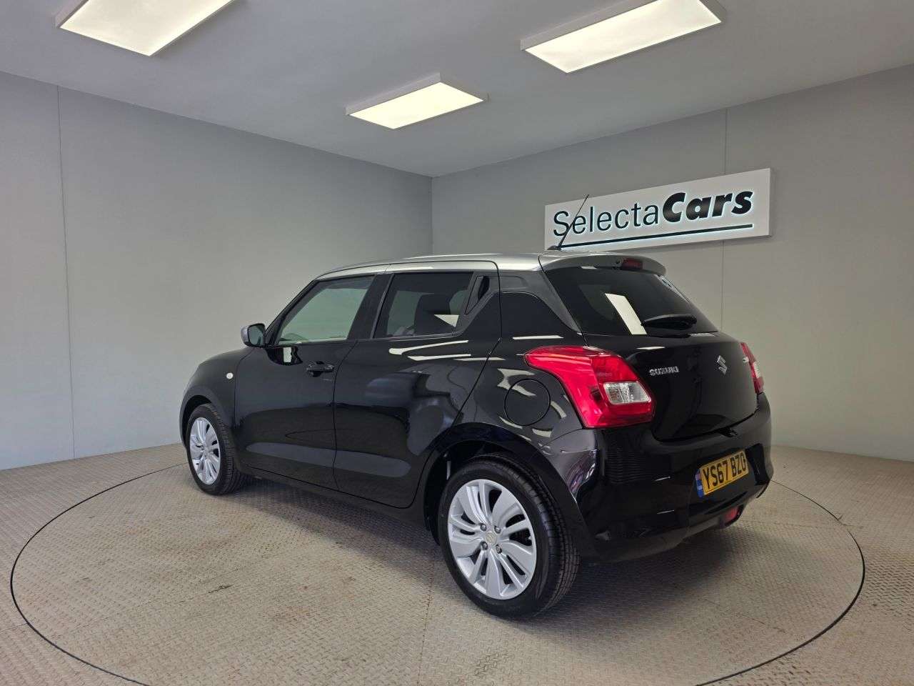 2017 SUZUKI SWIFT 2017 SUZUKI SWIFT