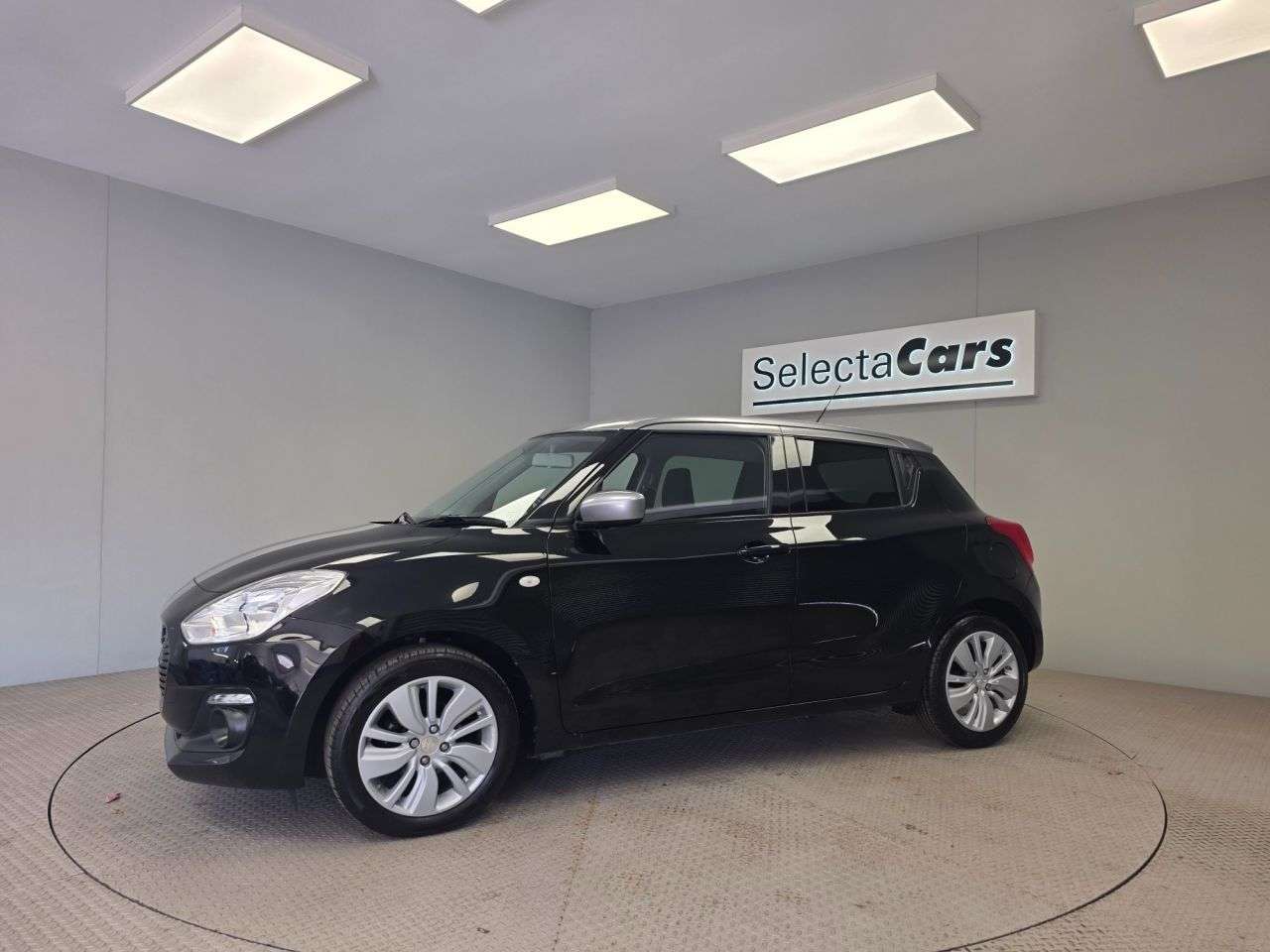 2017 SUZUKI SWIFT 2017 SUZUKI SWIFT