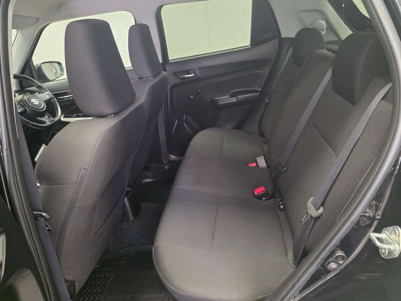 2017 SUZUKI SWIFT 2017 SUZUKI SWIFT
