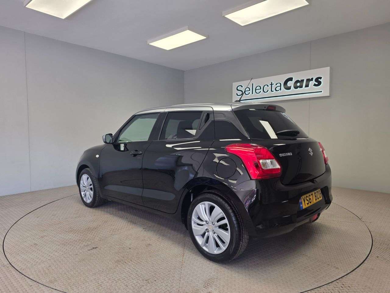 2017 SUZUKI SWIFT 2017 SUZUKI SWIFT