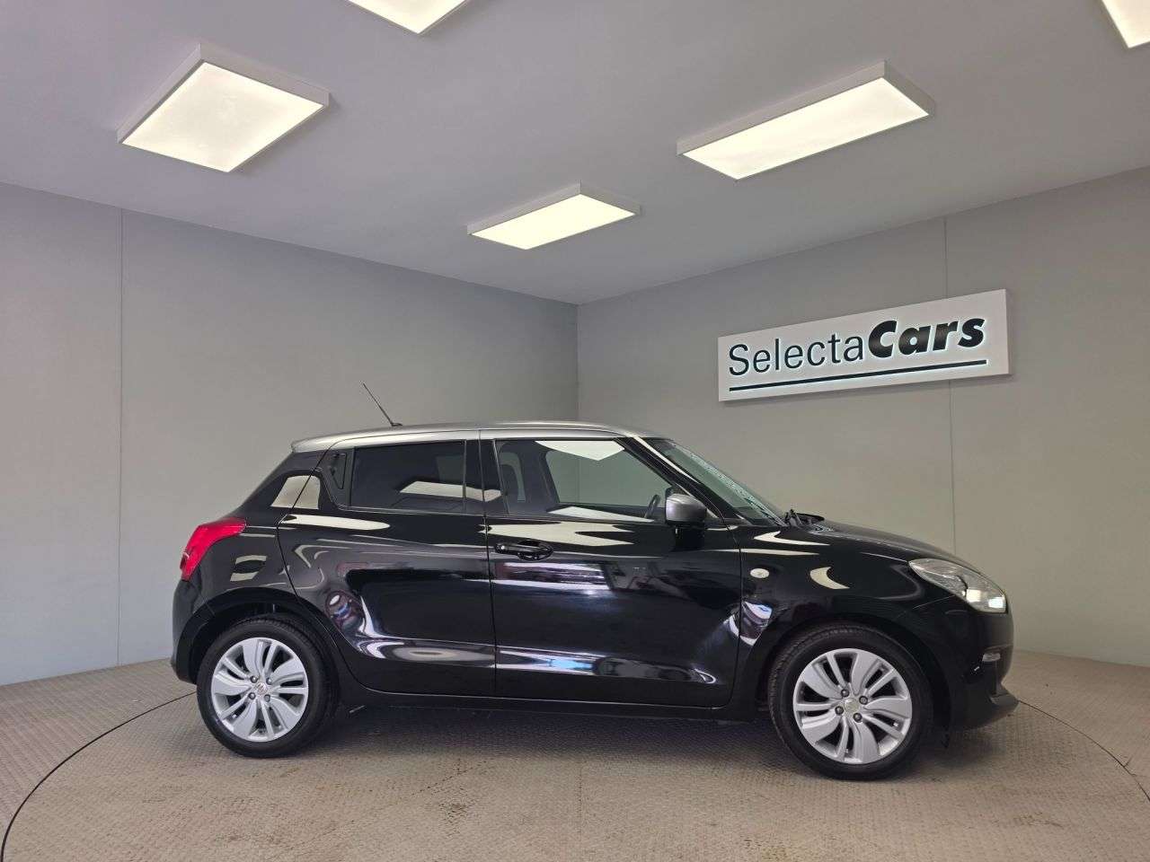 2017 SUZUKI SWIFT 2017 SUZUKI SWIFT