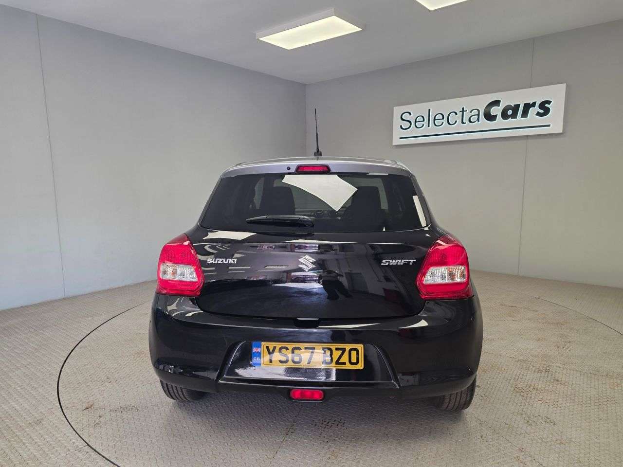 2017 SUZUKI SWIFT 2017 SUZUKI SWIFT