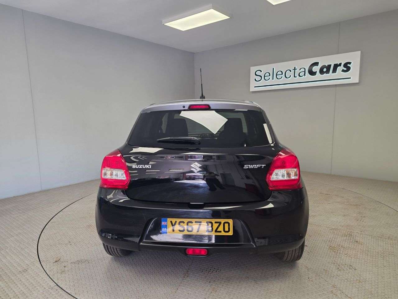 2017 SUZUKI SWIFT 2017 SUZUKI SWIFT