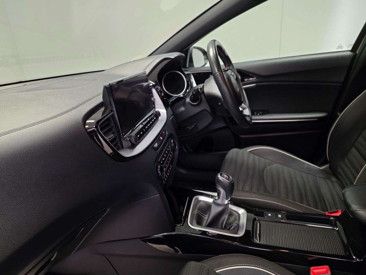 2022 KIA XCEED 2022 KIA XCEED