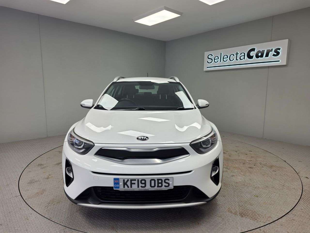 A 2019 KIA STONIC 1.4 2 SUV 5dr Petrol Manual Euro 6 (s/s) (98 bhp) A 2019 KIA STONIC 1.4 2 SUV 5dr Petrol Manual Euro 6 (s/s) (98 bhp)