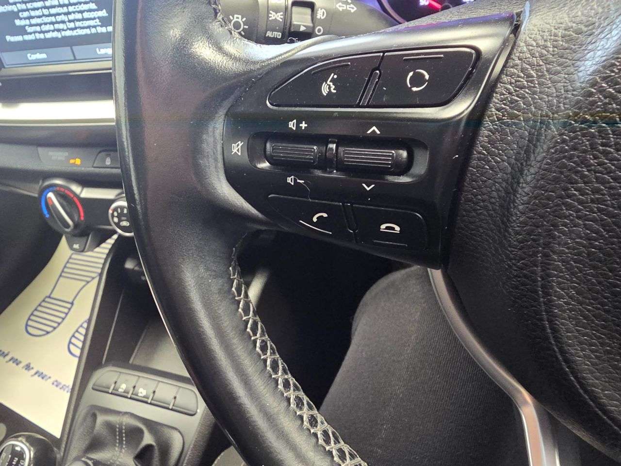 2019 KIA STONIC 2019 KIA STONIC