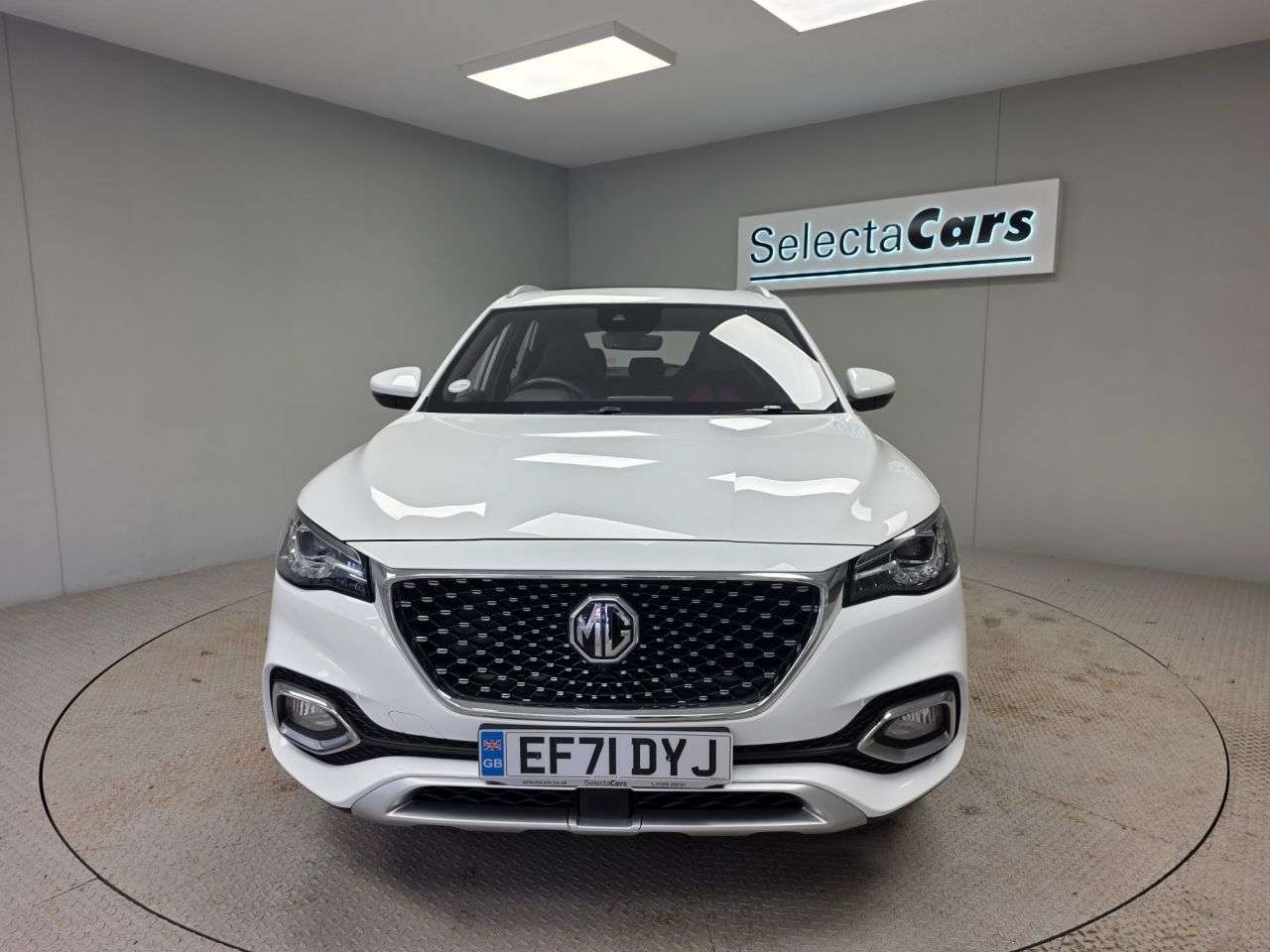 A 2022 MG MG HS 1.5 T-GDI Exclusive SUV 5dr Petrol DCT Euro 6 (s/s) (162 ps) A 2022 MG MG HS 1.5 T-GDI Exclusive SUV 5dr Petrol DCT Euro 6 (s/s) (162 ps)