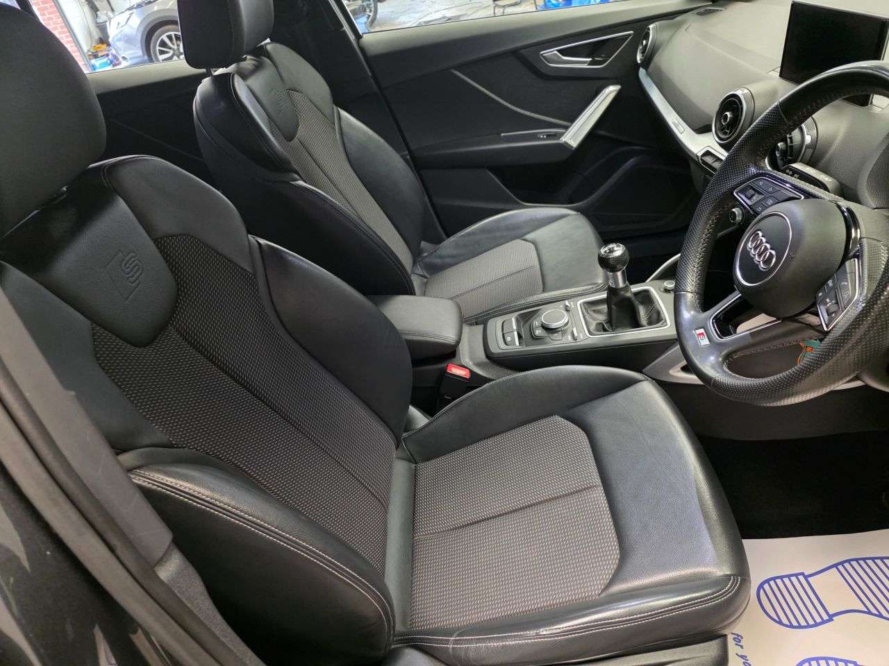 2017 AUDI Q2 2017 AUDI Q2