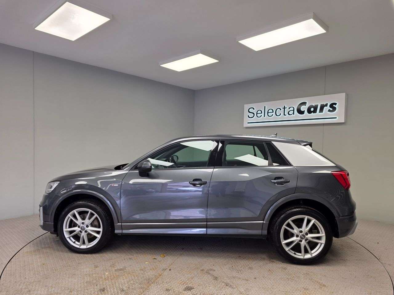 2017 AUDI Q2 2017 AUDI Q2