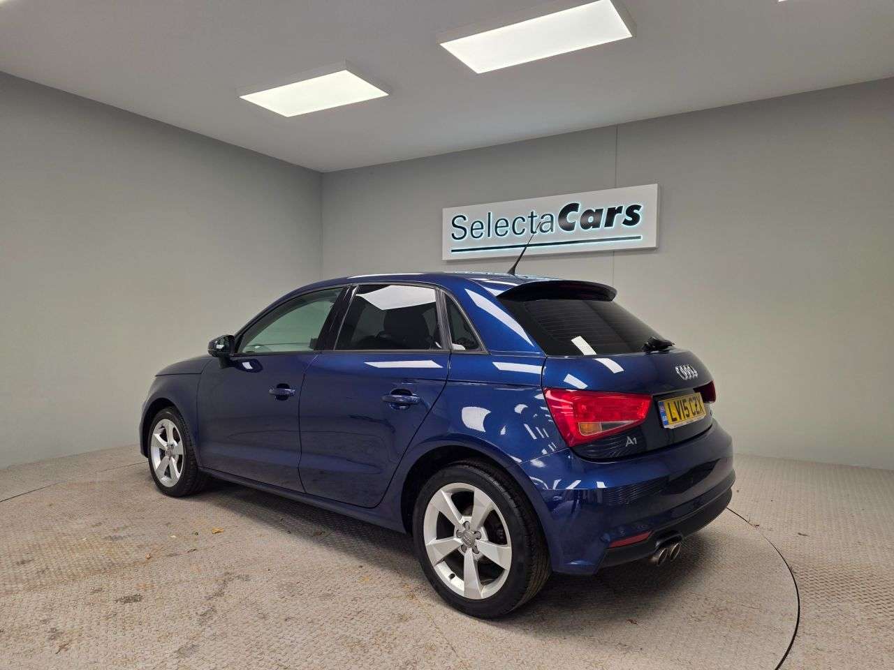 A 2015 AUDI A1 1.4 TFSI Sport Sportback 5dr Petrol Manual Euro 6 (s/s) (125 ps) A 2015 AUDI A1 1.4 TFSI Sport Sportback 5dr Petrol Manual Euro 6 (s/s) (125 ps)