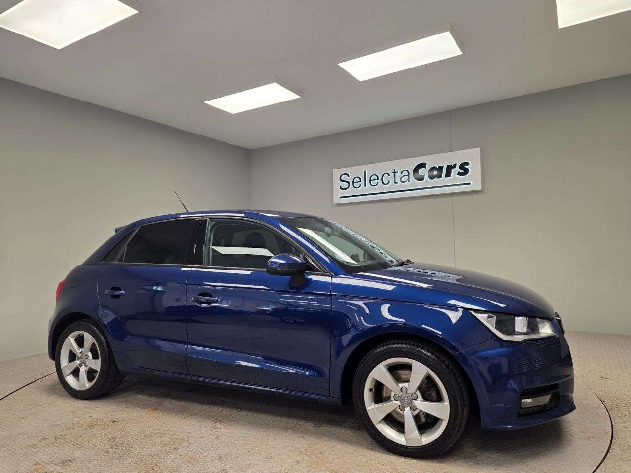 A 2015 AUDI A1 1.4 TFSI Sport Sportback 5dr Petrol Manual Euro 6 (s/s) (125 ps) A 2015 AUDI A1 1.4 TFSI Sport Sportback 5dr Petrol Manual Euro 6 (s/s) (125 ps)