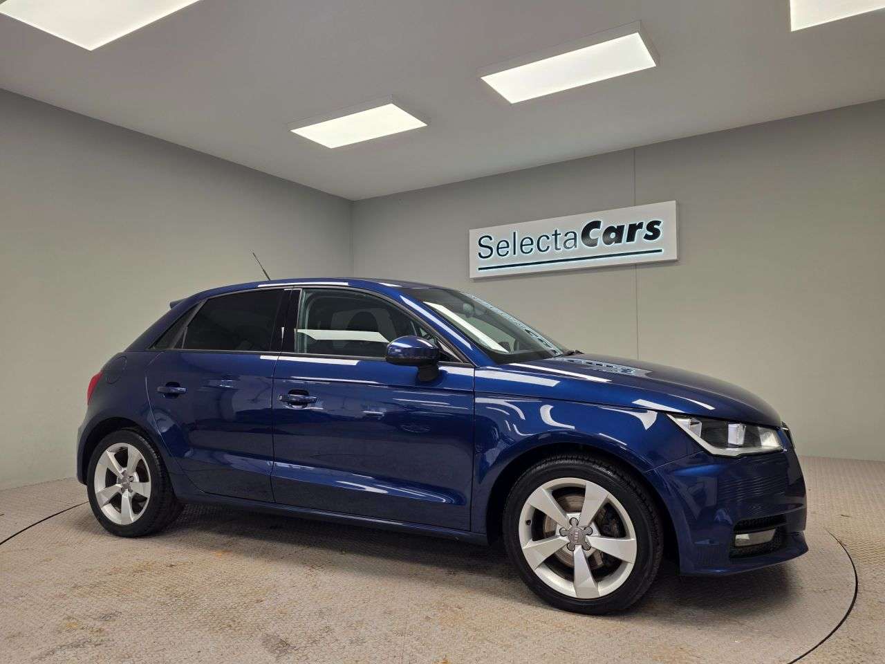 A 2015 AUDI A1 1.4 TFSI Sport Sportback 5dr Petrol Manual Euro 6 (s/s) (125 ps) A 2015 AUDI A1 1.4 TFSI Sport Sportback 5dr Petrol Manual Euro 6 (s/s) (125 ps)